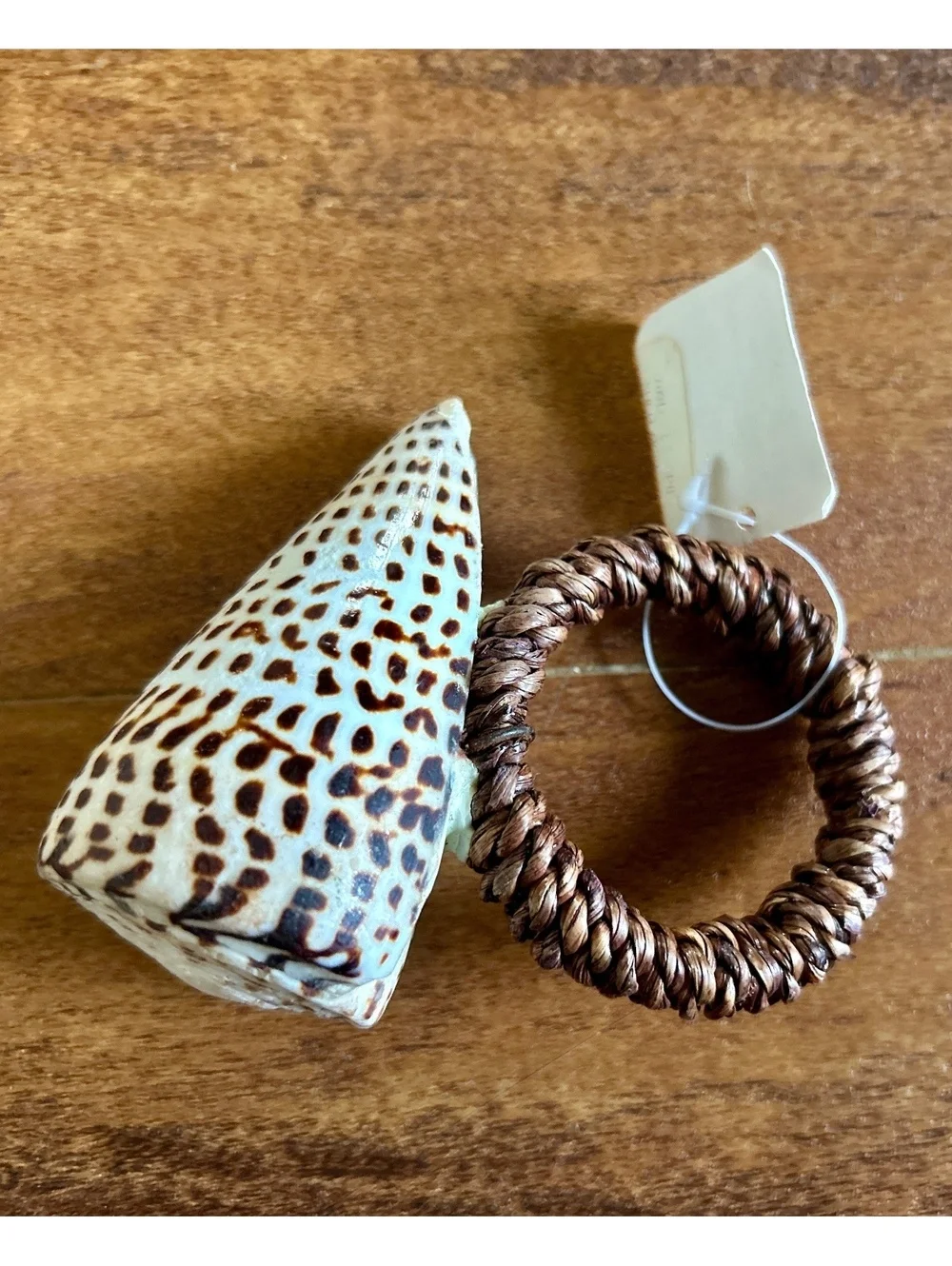 Natural Shell Napkin Rings Set of 8 with Brown Woven Rings